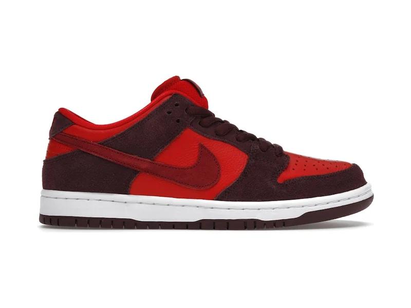 Nike SB Dunk Low Cherry